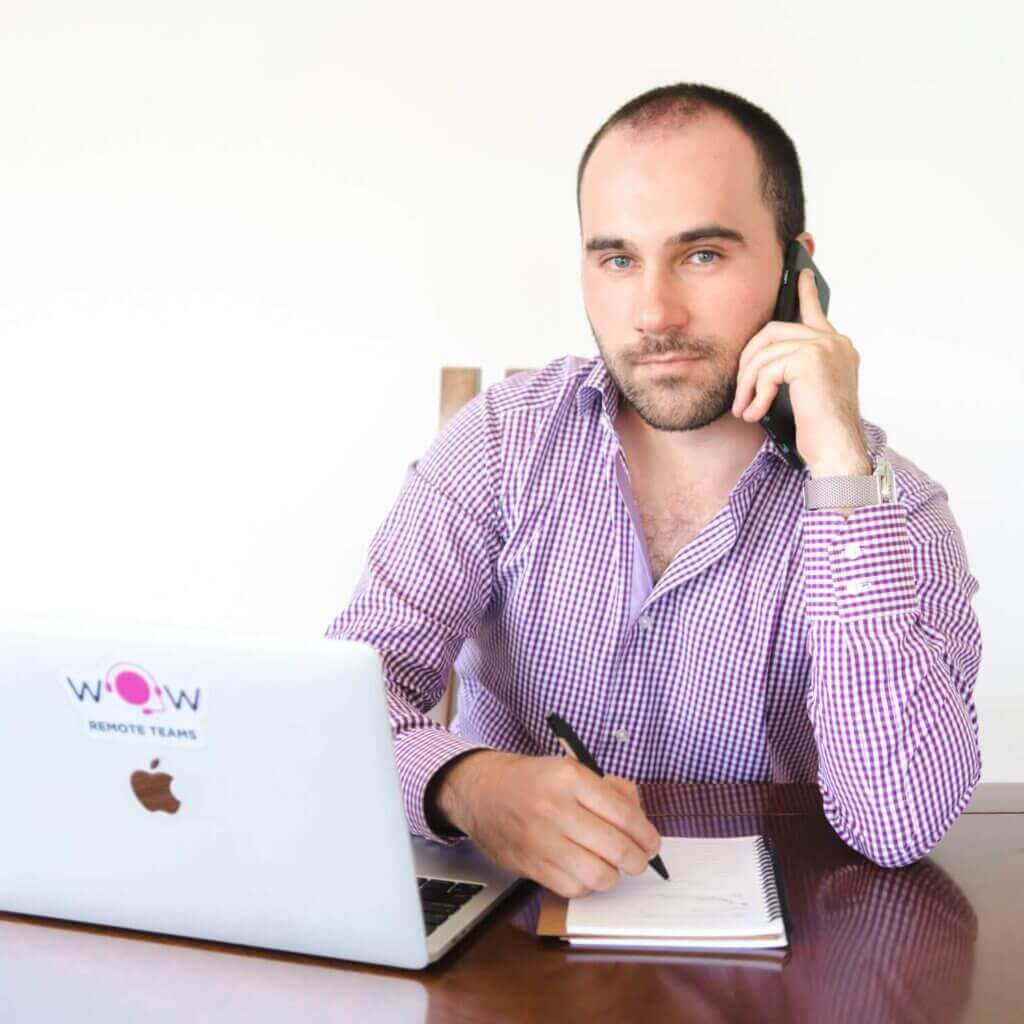 A bookkeeper from Wow working in Latin America