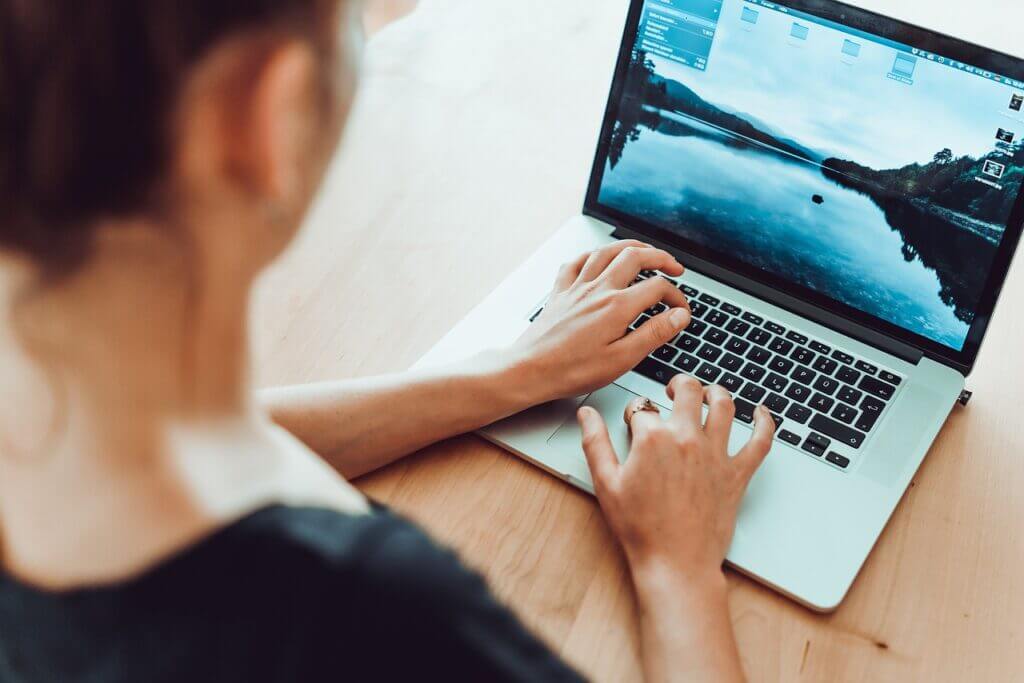 what is a marketing virtual assistant