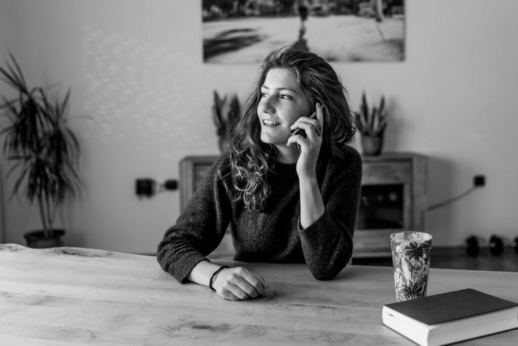 what is a community manager