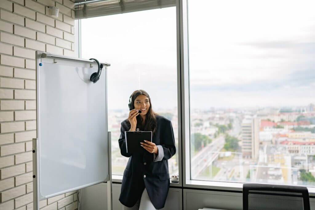 what are the common tasks of an executive assistant