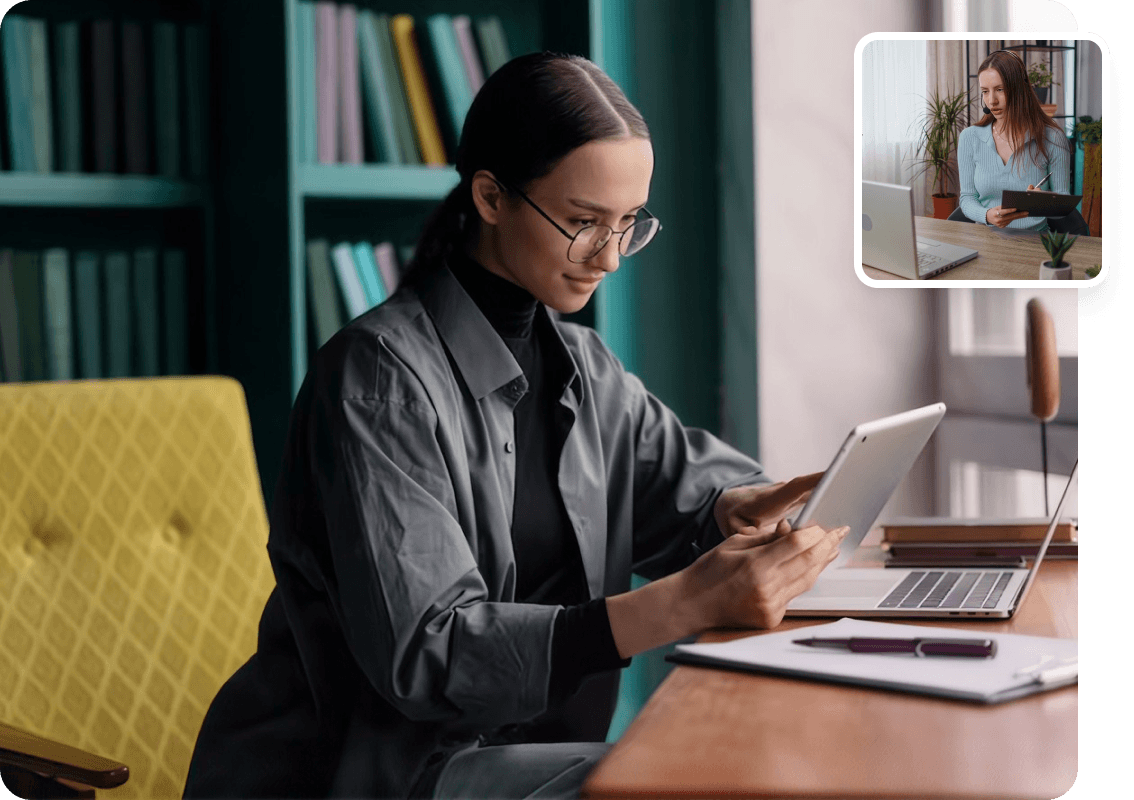 Legal Virtual Assistant working remotely